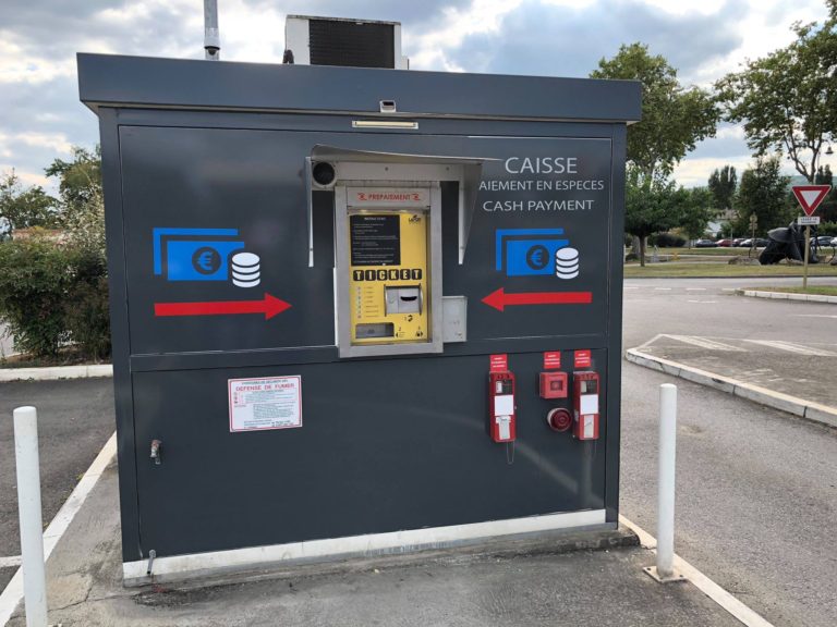 Habillage complet Caisse Espèces Station U (Martres Tolosane)