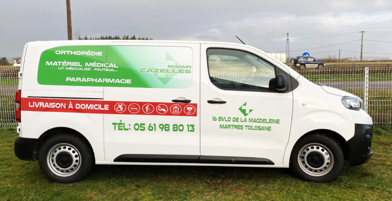 Marquage Pub – Peugeot Expert – Pharmacie Cazelles (Martres Tolosane)