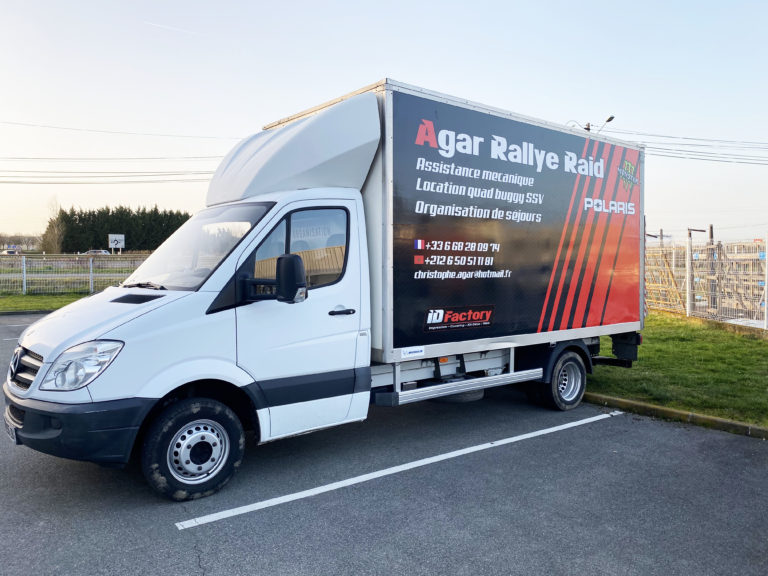 Marquage Camion Mercedes 20m3 — Agar Rallye Raid