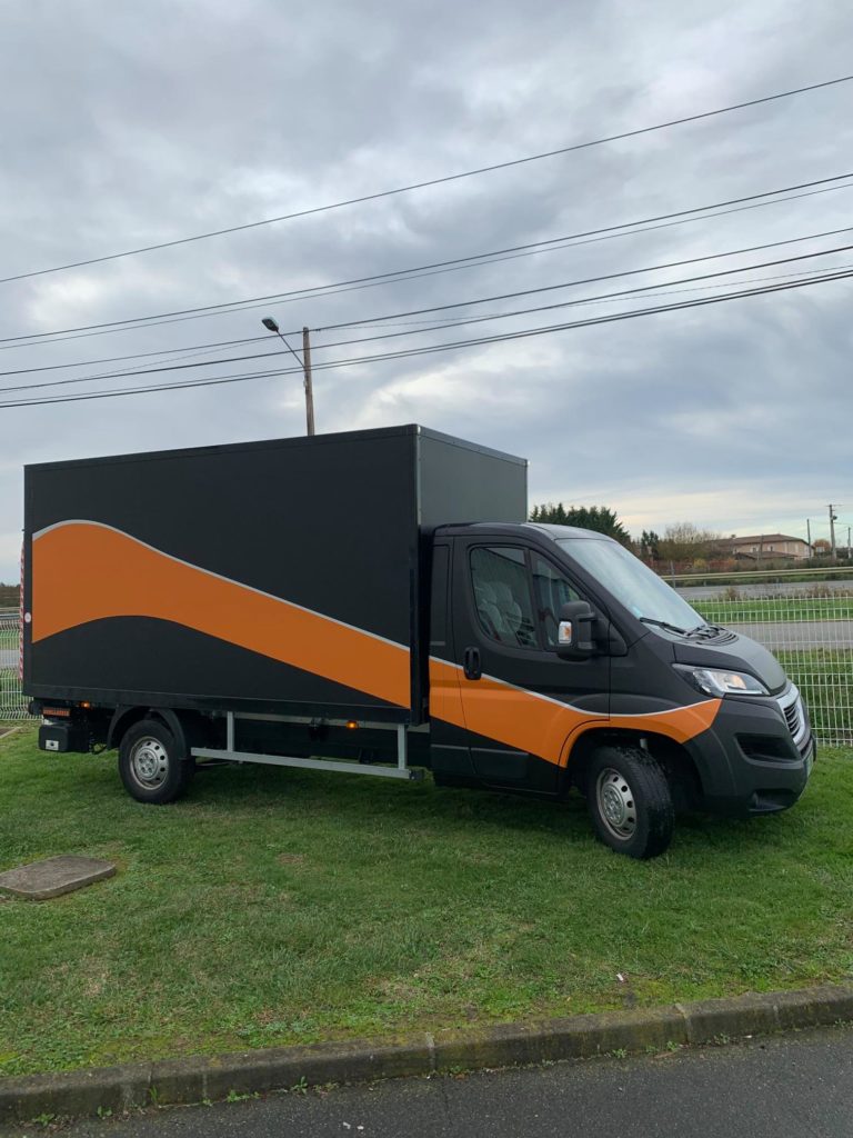 Total Covering Camion Peugeot 20M3