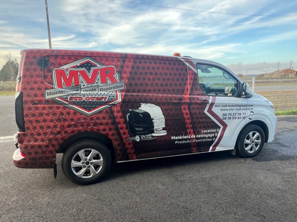 Covering publicitaire sur Ford Transit société MVR Sud Ouest