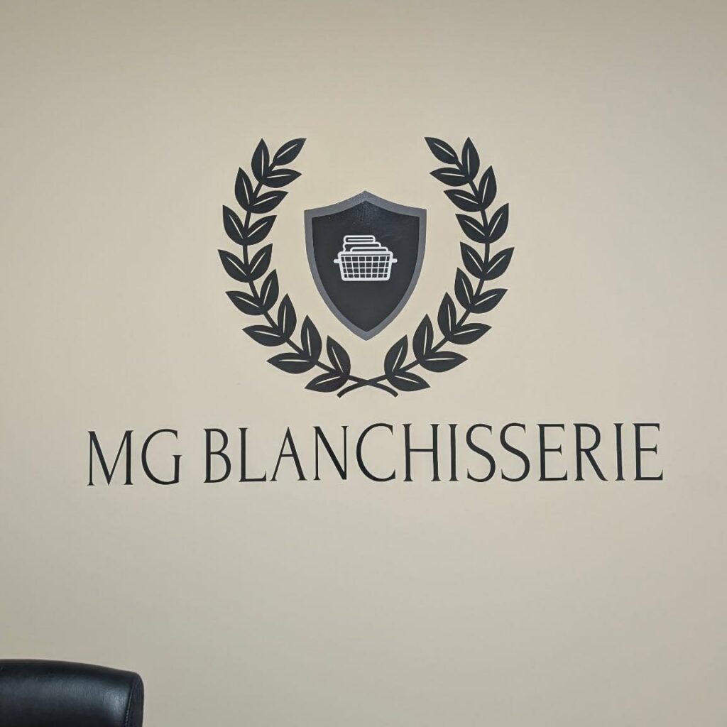 Enseignes de MG Blanchisserie à Martres-Tolosane  ✨