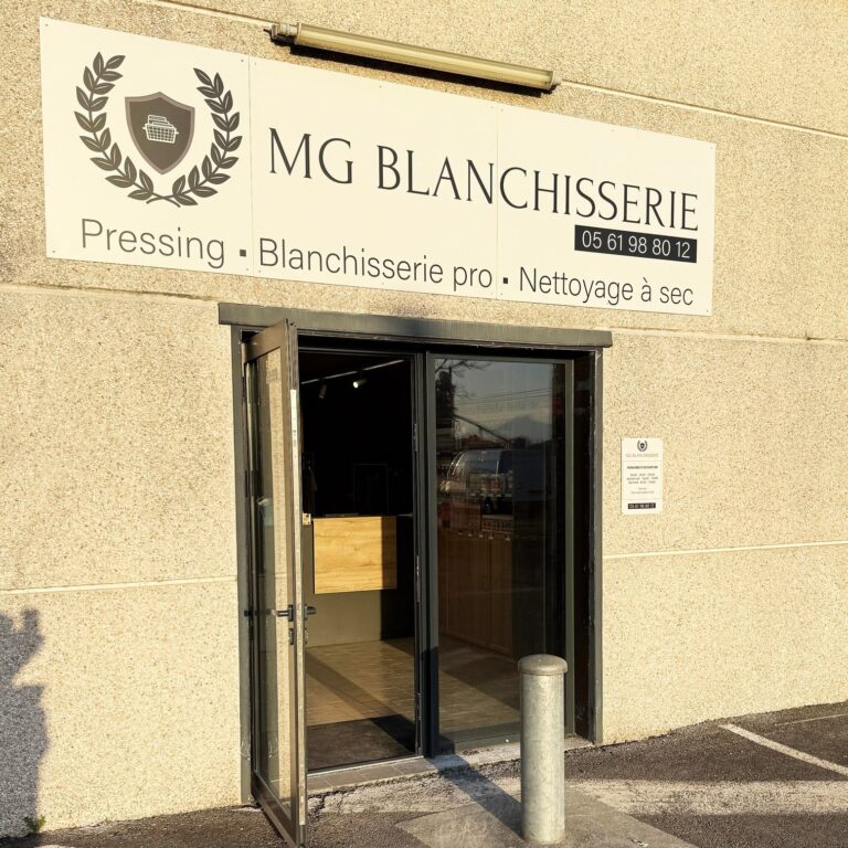Enseignes de MG Blanchisserie à Martres-Tolosane  ✨