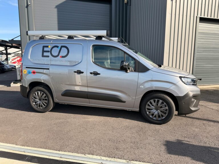Nouvelle flotte Peugeot Partner marquée pour la société ECD ! ✨🚐