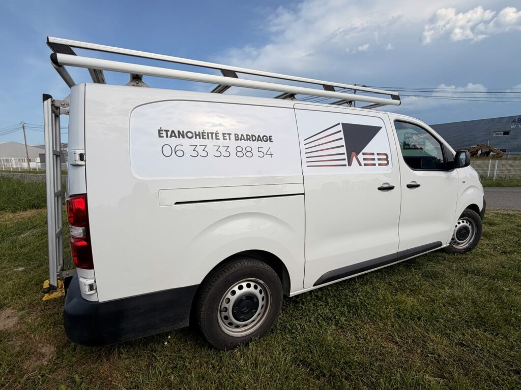 Nouveau marquage publicitaire pour AEB Etancheité