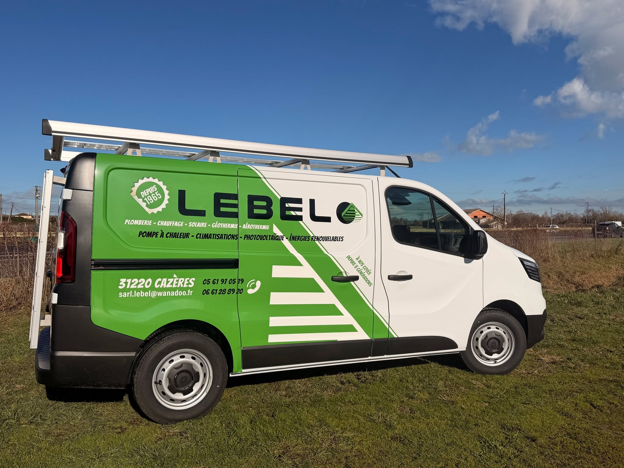 La flotte de véhicules Lebel continue de s’habiller aux couleurs de l’entreprise !