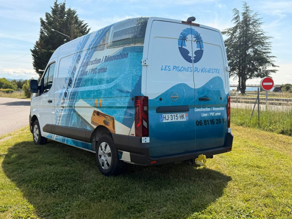 Les piscines du volvestre : un utilitaire qui ne passe plus inaperçu !